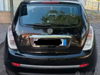 Usata Lancia Ypsilon 75 CV (55 kW) 2011 Nero Utilitaria