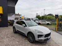 Käytetty Porsche Macan Chrono 245 HP (180 kW) 2019 Harmaa Katumaasturi