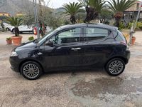 Usata Lancia Ypsilon 95 CV (69 kW) 2015 Nero Utilitaria
