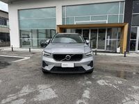 Usata Volvo XC40 129 CV (94 kW) 2023 Argento SUV