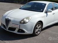 Usata Alfa Romeo Giulietta Distinctive 105 CV (77 kW) 2013 Bianco Utilitaria