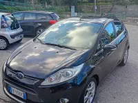 Usata Ford Fiesta 70 CV (51 kW) 2012 Nero Berlina