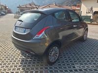 Usata Lancia Ypsilon Gold 86 CV (63 kW) 2013 Grigio Utilitaria