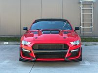Usata Ford Mustang Fastback 317 CV (233 kW) 2020 Rosso pastello Coupé