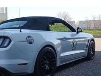 Usata Ford Mustang Convertible 317 CV (233 kW) 2015 Cabrio