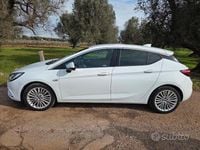 Usata Opel Astra Dynamic 136 CV (100 kW) 2017 Bianco Berlina