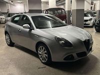 Usata Alfa Romeo Giulietta Distinctive 105 CV (77 kW) 2011 Argento Berlina