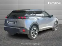 Usata Peugeot 2008 Allure 102 CV (75 kW) 2023 Grigio SUV