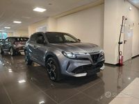 Nuova Alfa Romeo Junior Edizione Speciale 145 CV (106 kW) 2025 SUV