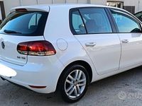 Usata VW Golf VI 140 CV (102 kW) 2011 Bianco Utilitaria