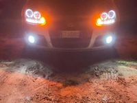 Usata VW Golf V Sportline 140 CV (102 kW) 2005 Grigio Utilitaria