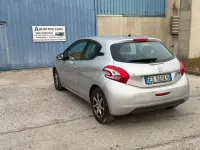 Usata Peugeot 208 Active 82 CV (60 kW) 2013 Grigio Utilitaria