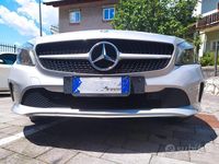 Usata Mercedes A180 109 CV (80 kW) 2016 Grigio Berlina