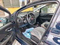 Usata Fiat Punto Young 77 CV (56 kW) 2016 Blu Utilitaria