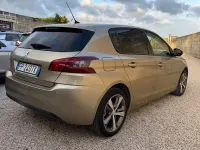 Usata Peugeot 308 GT-line 131 CV (96 kW) 2018 Giallo Berlina