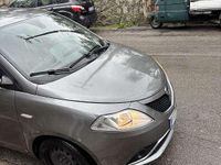 Usata Lancia Ypsilon Platinum 69 CV (50 kW) 2017 Utilitaria