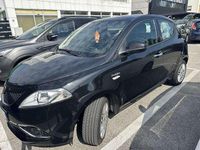 Usata Lancia Ypsilon Gold 69 CV (50 kW) 2018 Utilitaria
