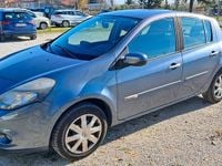 Usata Renault Clio II Dynamique 75 CV (55 kW) 2010 Grigio Berlina