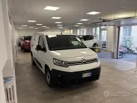 Usata Citroën Berlingo 131 CV (96 kW) 2021 Bianco Monovolume