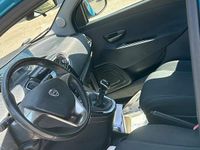 Usata Lancia Ypsilon 85 CV (62 kW) 2014 Blu Utilitaria