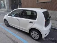 Begagnad VW up! Move 60 HK (44 kW) 2017 Vit Halvkombi
