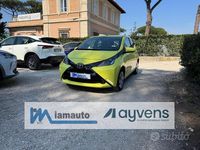 Usata Toyota Aygo X-play 70 CV (51 kW) 2017 Giallo Utilitaria