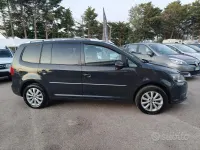 Usata VW Touran Highline 150 CV (110 kW) 2015 Grigio Monovolume