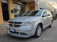 Usata Dodge Journey SE 140 CV (102 kW) 2011 Grigio SUV