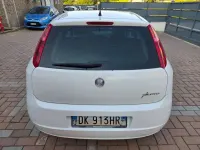 Usata Fiat Grande Punto Active 75 CV (55 kW) 2007 Bianco Utilitaria