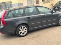 Usata Volvo V50 Momentum 114 CV (83 kW) 2010 Nero Station wagon