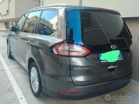 Begagnad Ford Galaxy 2019 Grå Minibuss