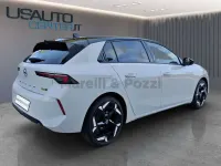 Usata Opel Astra Elegance 225 CV (165 kW) 2024 Bianco Utilitaria