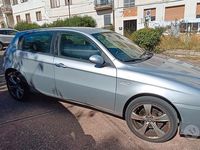 Usata Alfa Romeo 147 120 CV (88 kW) 2006 Utilitaria