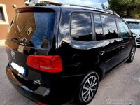 Usata VW Touran 150 CV (110 kW) 2012 Nero Monovolume