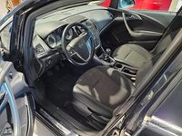 Usata Opel Astra Cosmo 140 CV (102 kW) 2011 Nero Berlina