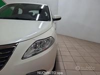 Usata Lancia Ypsilon 69 CV (50 kW) 2015 Bianco Utilitaria