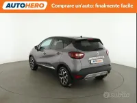 Usata Renault Captur 90 CV (66 kW) 2019 Grigio SUV