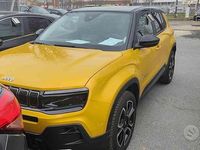Usata Jeep Avenger Summit 101 CV (74 kW) 2023 Rosso pastello SUV