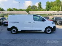 Usata Toyota Proace Comfort 116 CV (85 kW) 2017 Bianco pastello Monovolume