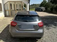 Usata Mercedes A180 109 CV (80 kW) 2014 Grigio Berlina