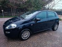 Usata Fiat Punto 69 CV (50 kW) 2017 Blu Berlina