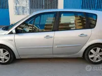 Usata Renault Scenic E-Tech 106 CV (77 kW) 2009 Grigio Monovolume