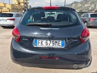 Usata Peugeot 208 Active 67 CV (49 kW) 2017 Grigio Utilitaria