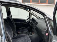 Usata Opel Zafira 82 CV (60 kW) 2000 Argento Monovolume