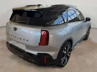 Usata Mini Cooper Countryman Favoured 163 CV (119 kW) 2025 Grigio SUV