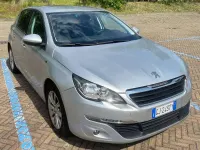 Usata Peugeot 308 Access 82 CV (60 kW) 2016 Argento Berlina