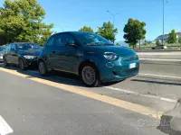 Usata Fiat 500e 42 kW (58 CV) 2023 Verde Berlina
