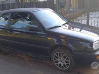 Usata VW Golf Cabriolet Classicline 101 CV (74 kW) 1997 Blu Cabrio