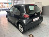Usata Toyota Aygo Connect Style 68 CV (50 kW) 2014 Grigio Utilitaria
