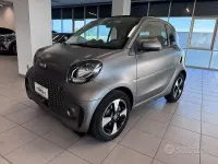 Usata Smart ForTwo Coupé Passion 60 kW (82 CV) 2024 Grigio Utilitaria